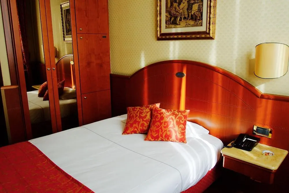 Mokinba Hotels Montebianco Milan
