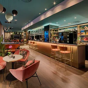 Hotell Nh Collection Touring