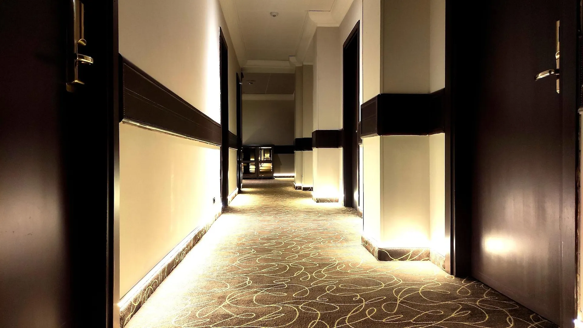 Mokinba Hotels Montebianco Milano